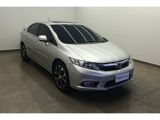 HONDA CIVIC 1.8 EXS 16V FLEX 4P AUTOMÁTICO HONDA CIVIC 1.8 EXS 16V FLEX 4P AUTOMÁTICO